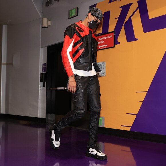 AKINGS Omari White Stitch Stacked Jeans - Picture 5 of 8